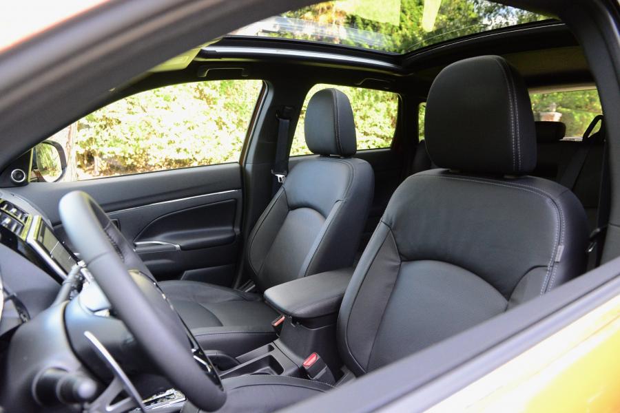 Интерьер Mitsubishi RVR 2019 года  (CA) (фото 12 из 20)